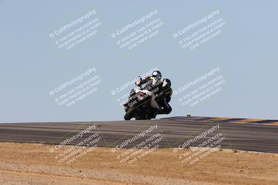 media/Feb-06-2025-Racers Edge (Thu) [[c17ed6f7b1]]/2-B Group/Session 4 End (Turn 10 Backside)/